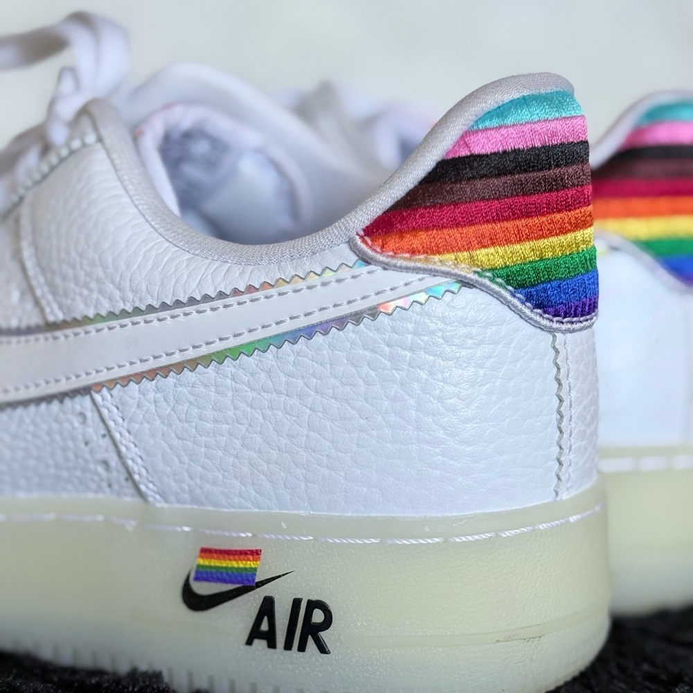 Nike White Sneakers with Rainbow Detail - Picture 5 of 8